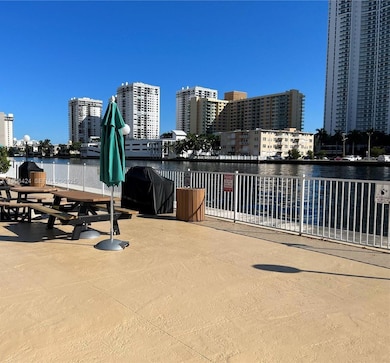 800 Parkview Dr unit 701, Hallandale Beach, FL 33009 - photo 5