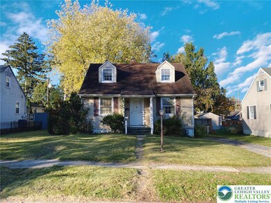 332 Cedar Rd, Hellertown, PA 18055 - photo 2