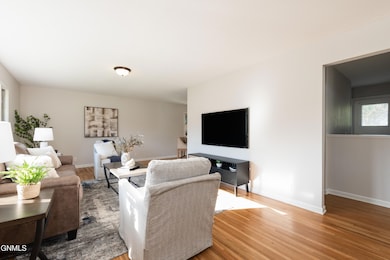 1202 N 4th St, Bismarck, ND 58501 - photo 6