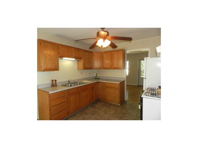 Great eat-in kitchen! New lighting and so many cab