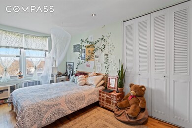 The Thornton Place unit 6A, Forest Hills, NY 11375 - photo 4