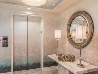 1050 Borghese Ln Unit APT 306 Naples FL