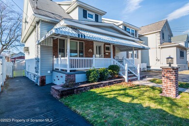 429 Cypress St, Throop, PA 18512 - photo 2