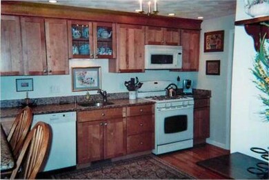 6 Lilac Ln, Haverhill, MA 01830 - photo 4