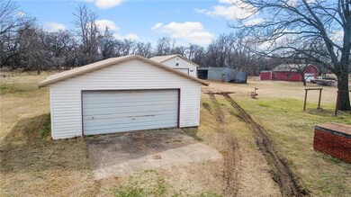 32807 45th St, Shawnee, OK 74804 - photo 3