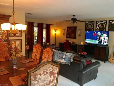 Large rooms in this townhome