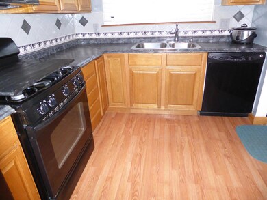 4833 Bromsgrove Ct, Columbus, OH 43232 - photo 6