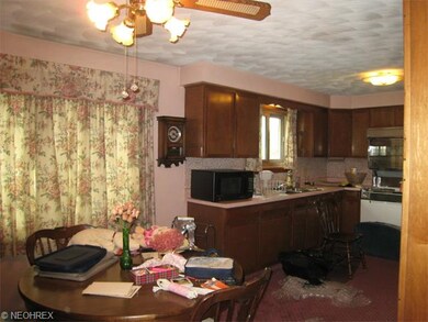 47092 McDonald St, East Liverpool, OH 43920 - photo 4