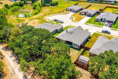 1412 Glade Meadows Dr, Joshua, TX 76058 - photo 4