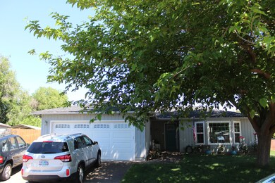 1339 Far Ave W, Central Point, OR 97502 - photo 2