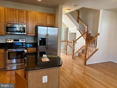 47827 Scotsborough Square, Sterling, VA 20165 - photo 7