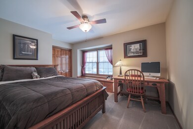 1220 Thackery Ct unit 6, Naperville, IL 60564 - photo 3