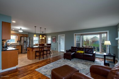 9611 Cedar Creek Rd, Louisville, KY 40228 - photo 3