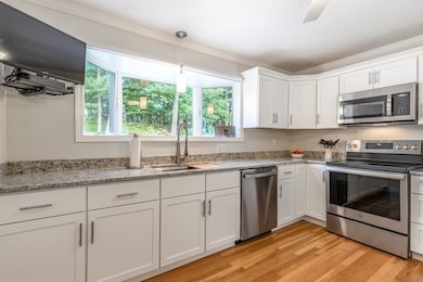 128 Dogwood Rd, Leominster, MA 01453 - photo 7