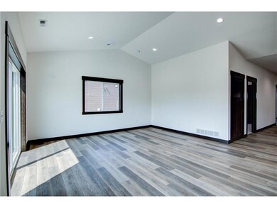 3443 Iris Dr, Eau Claire, WI 54703 - photo 7