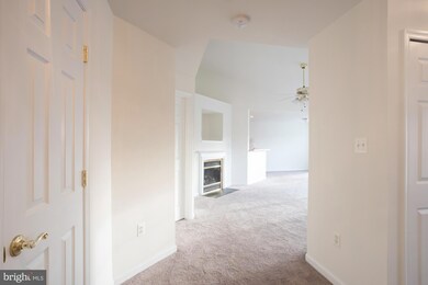 2503 Catoctin Ct unit 43D, Frederick, MD 21702 - photo 3