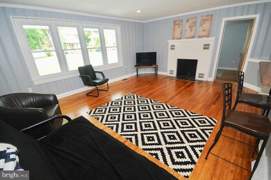 190 W Chestnut St, Clayton, NJ 08312 - photo 7