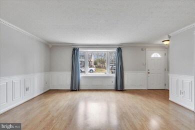 5922 Peregrine Dr, Burke, VA 22015 - photo 6