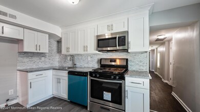 Beautiful-Spacious Kitchen