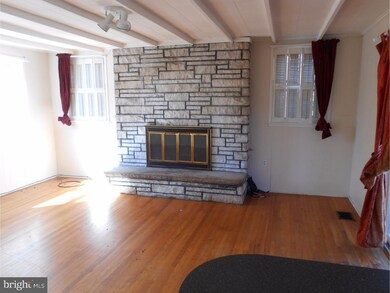 3 Suffolk Ct, Cherry Hill, NJ 08034 - photo 4