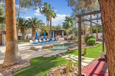 Picture perfect backyard haven!!