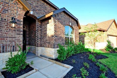 D.R. Horton/Freedom Homes
builds your home with extra wide
doorways and ramp access at your
Garage Entry with Gorgeous
Covered Front Porch
Entry,Upgraded Coach Lighting to
welcome you home in the
evenings, Mahogany Wood & Glass
Front Door and more! Let's go
inside.