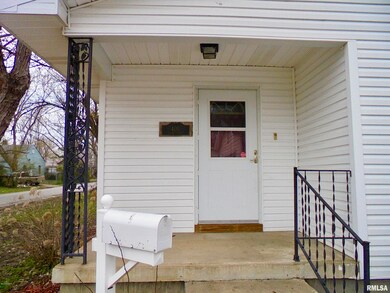 400 W Logan St, Harrisburg, IL 62946 - photo 5