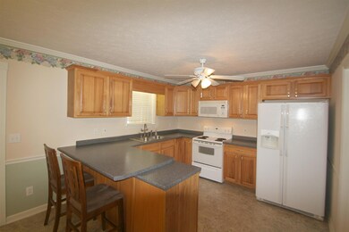 431 W Doak Rd, Manchester, TN 37355 - photo 5