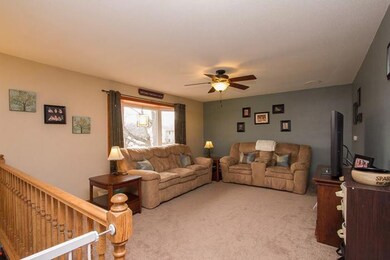 livingroom2_700.jpg