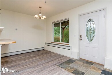 Dining/Entry