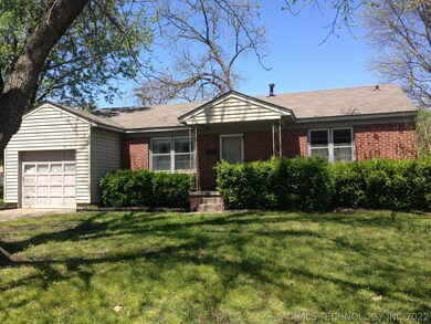 Nice curb appeal. Wonderful location. Close to so