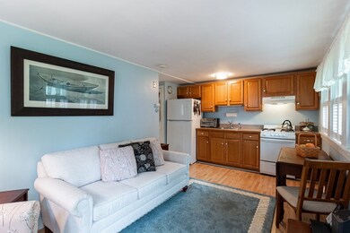 558 Craigville Beach Rd unit 2, Centerville, MA 02632 - photo 2