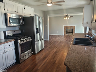 600 Crescent Ln, Fort Madison, IA 52627 - photo 3