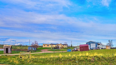 588 Western Ave, Craig, CO 81625 - photo 3