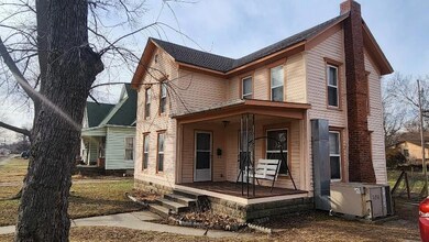 509 S Pennsylvania Ave, Columbus, KS 66725 - photo 5