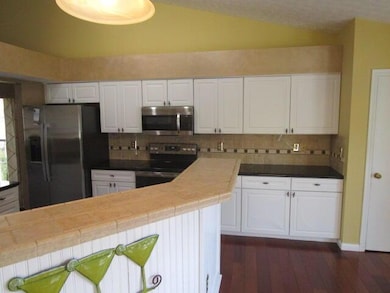 889 Pelham Ct, Westerville, OH 43081 - photo 6