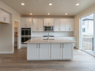 1353 Mapleton Heights Ct, Springville, UT 84664 - photo 4