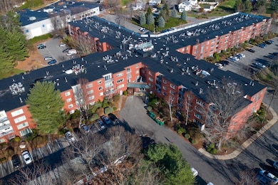 460 Place Ln, Woburn, MA 01801 - photo 5