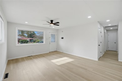 607 Warfield Dr, Portsmouth, VA 23701 - photo 4