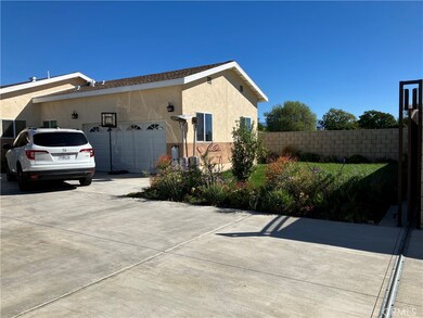 17548 Court St, Fontana, CA 92336 - photo 5