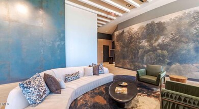 The-Holston-POI-017-12b22cee54765628b53a