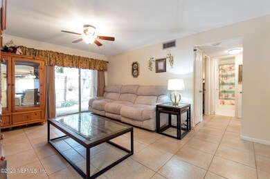 4390 Herschel St unit 5, Jacksonville, FL 32210 - photo 2