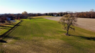 10802 S Auburn Hills Dr, Edinburgh, IN 46124 - photo 6