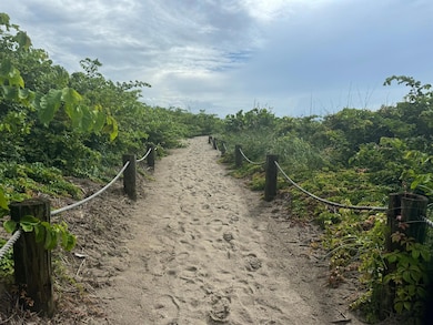 1115 S Ocean Dr unit 3, Fort Pierce, FL 34949 - photo 5