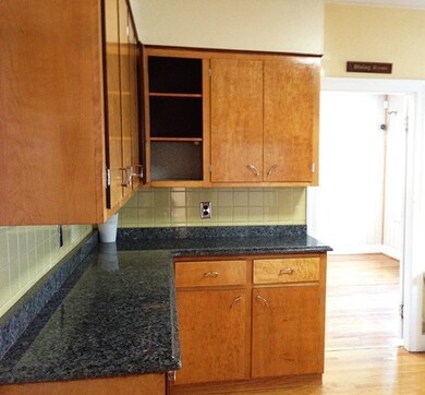 20 Lynn St, Lawrence, MA 01843 - photo 6