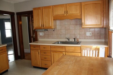 42 Garnet Rd unit 1, West Roxbury, MA 02132 - photo 4
