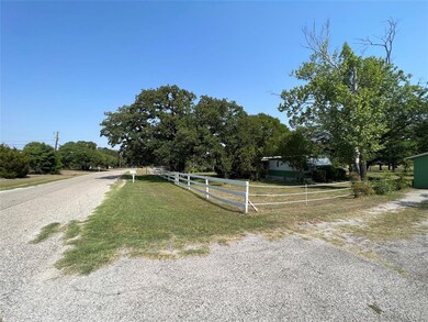 7735 Schantile Dr, Azle, TX 76020 - photo 6