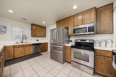 6913 Forman Way, Sacramento, CA 95828 - photo 3