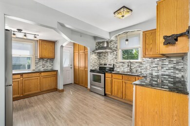 580 Salisbury Rd, Columbus, OH 43204 - photo 7