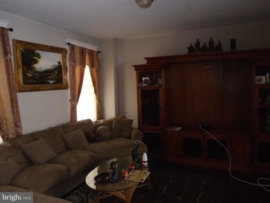 1543 Montpelier St, Baltimore, MD 21218 - photo 5